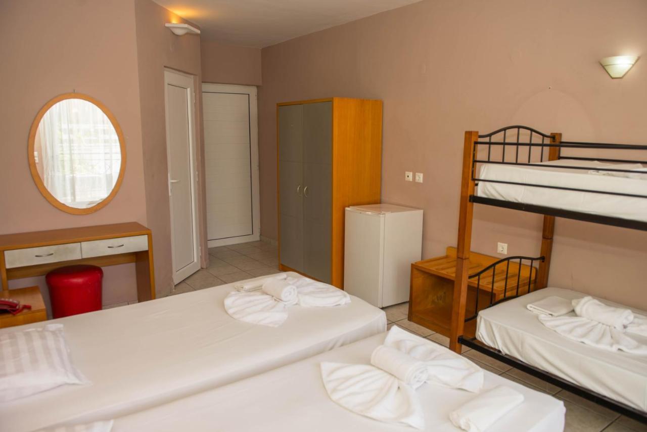 Mojo Hotel ลากานาส ภายนอก รูปภาพ