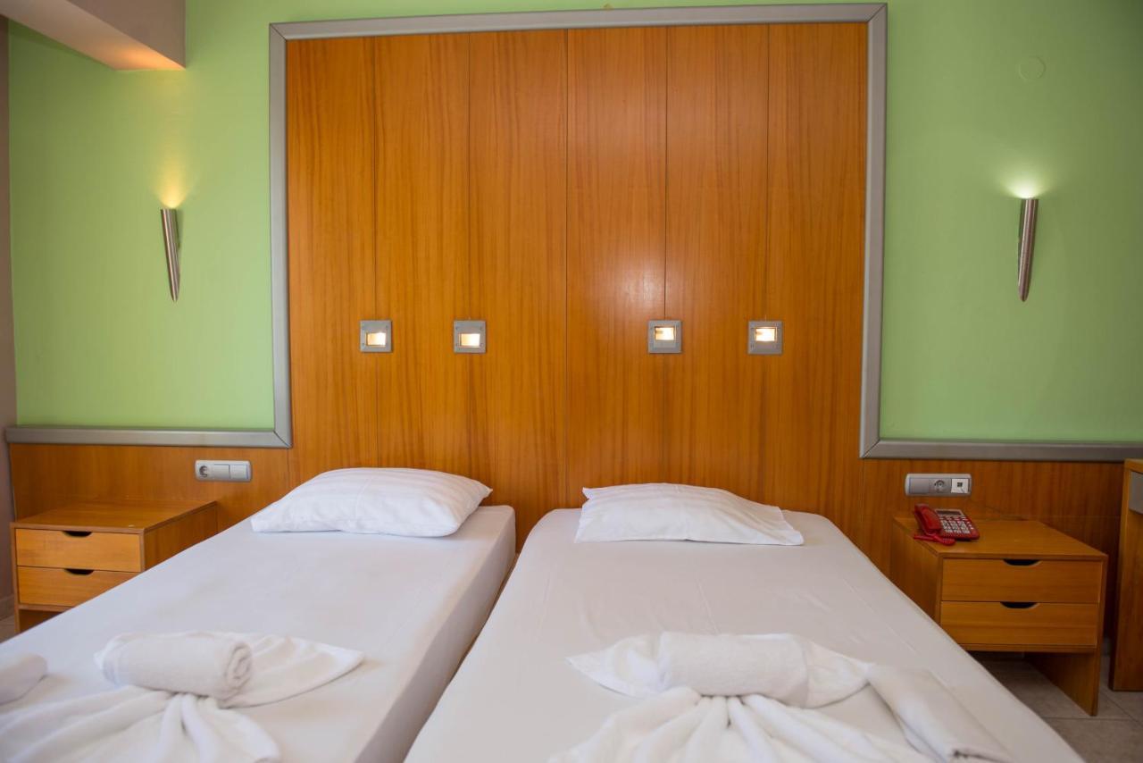 Mojo Hotel ลากานาส ภายนอก รูปภาพ